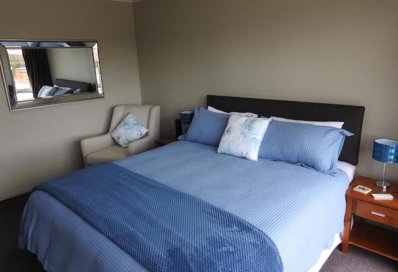 Grasslands Bed & Breakfast