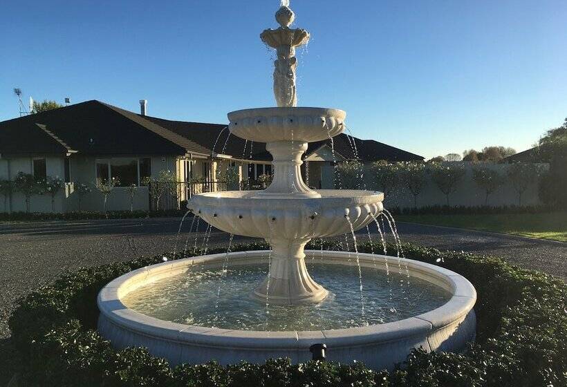 Grasslands Bed & Breakfast