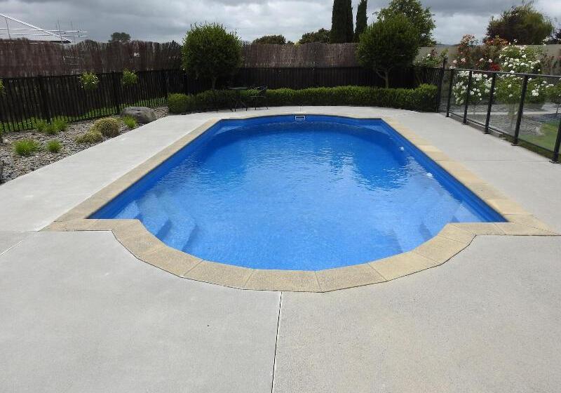 Grasslands Bed & Breakfast