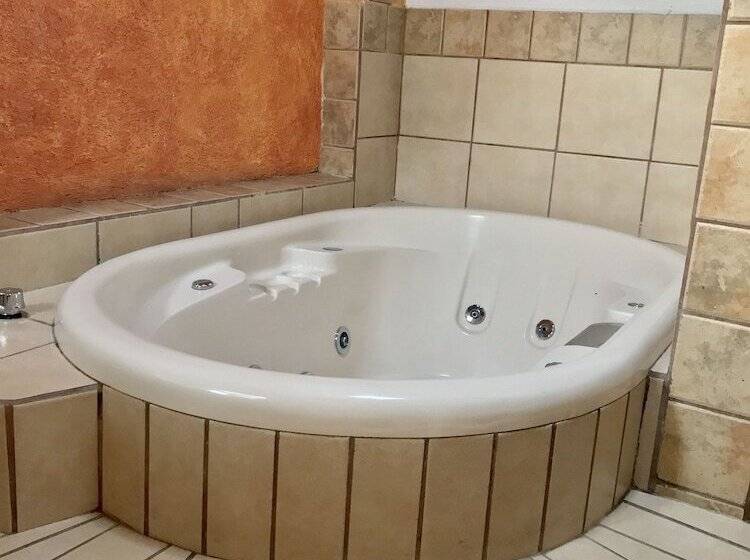 Hotel Nican Mo Calli