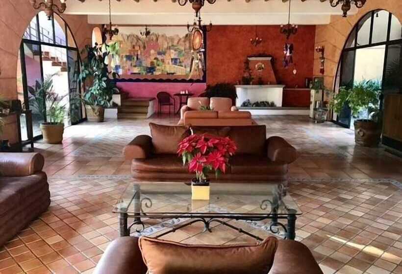 Hotel Nican Mo Calli