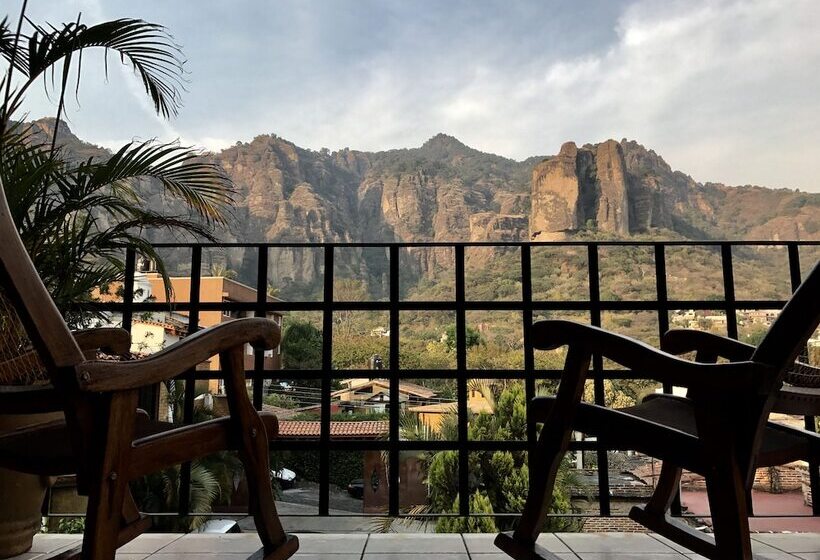 Hotel Nican Mo Calli