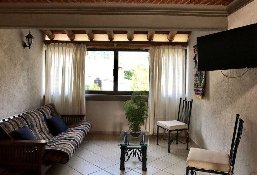 Hotel Nican Mo Calli