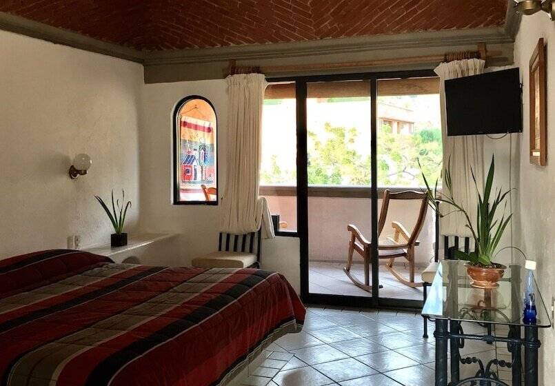 Hotel Nican Mo Calli