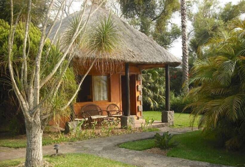 هتل Y Restaurante Bambu