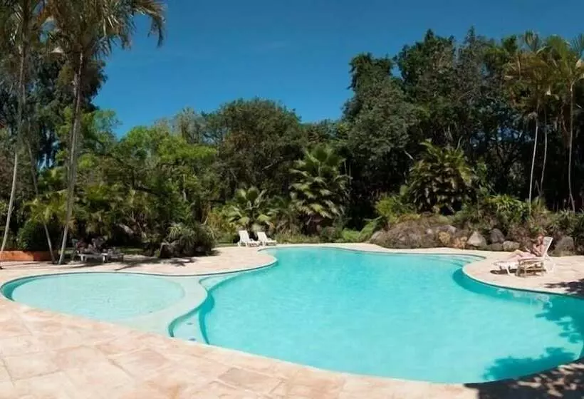 هتل Y Restaurante Bambu