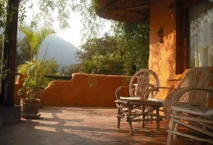 هتل Y Restaurante Bambu