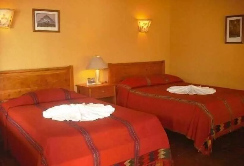 هتل Y Restaurante Bambu