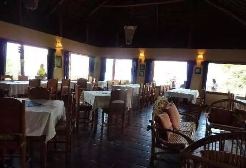 هتل Y Restaurante Bambu