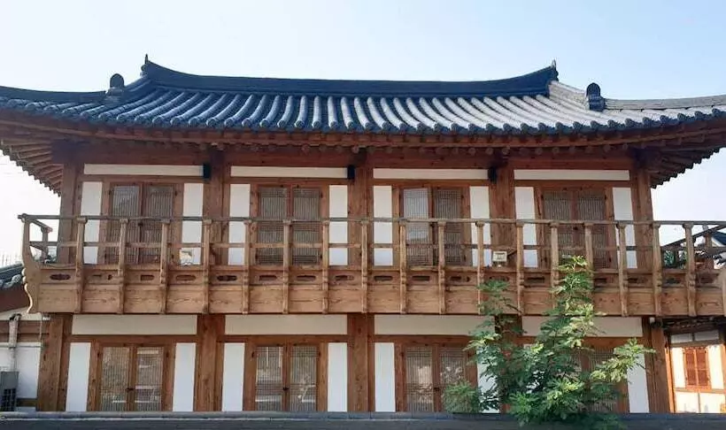 Majatalo Lee Ga Hanok