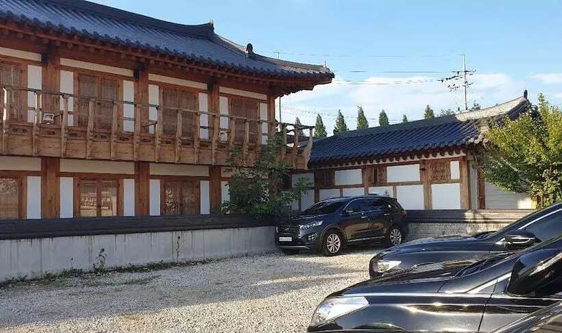 Majatalo Lee Ga Hanok