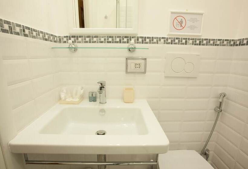 פנסיון Innsiderome