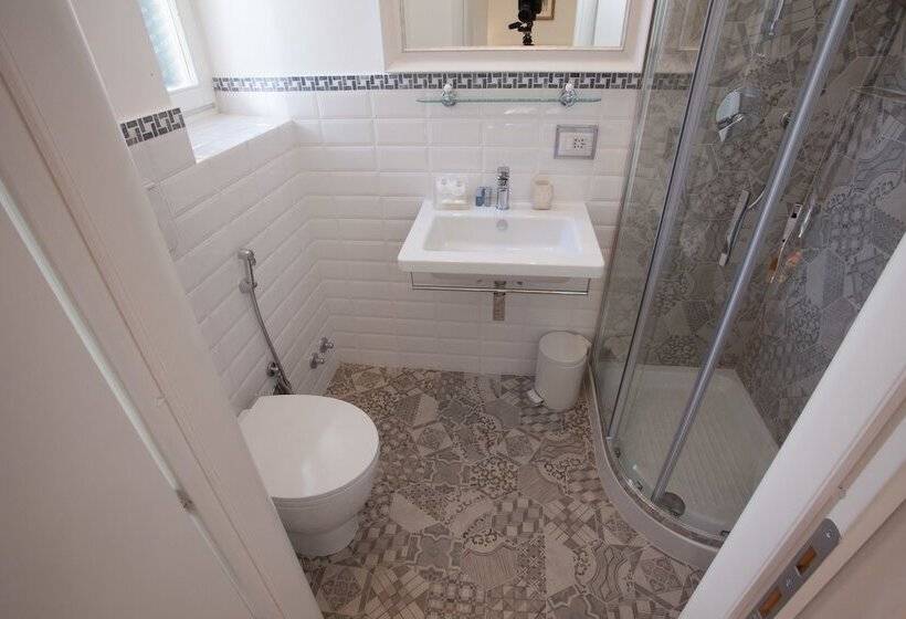 פנסיון Innsiderome