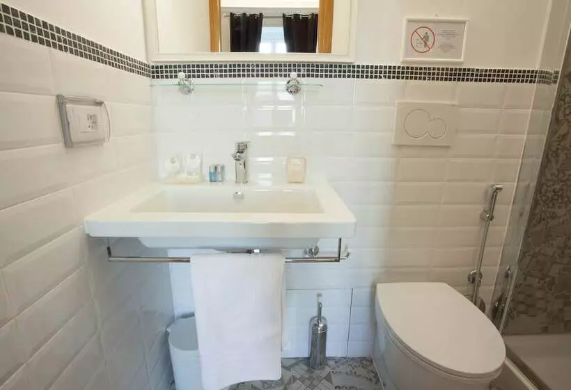 پانسیون Innsiderome