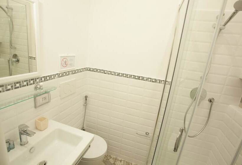 פנסיון Innsiderome