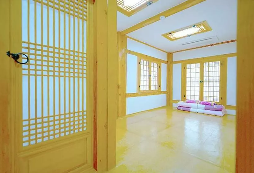 Majatalo Lee Ga Hanok