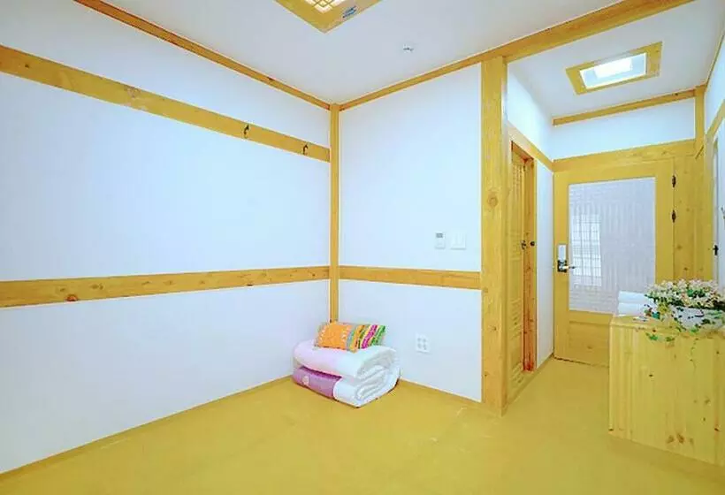 Majatalo Lee Ga Hanok