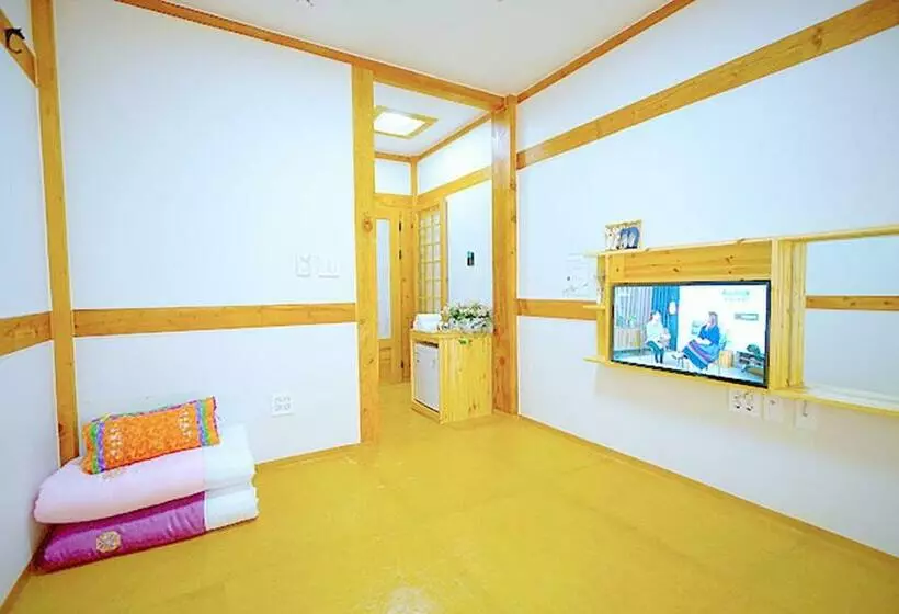 Majatalo Lee Ga Hanok