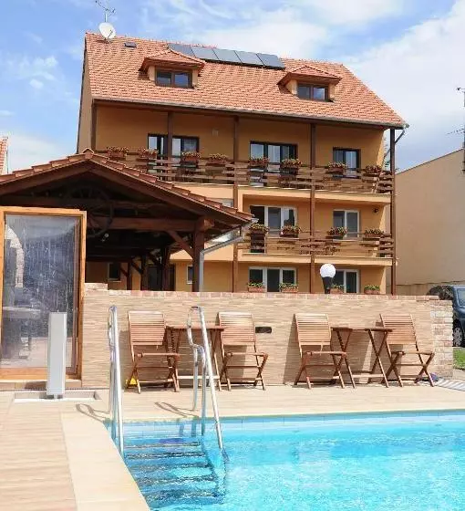 Majatalo Penzion Panorama