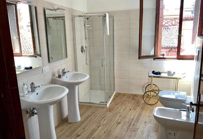 پانسیون Venice Martina's Home