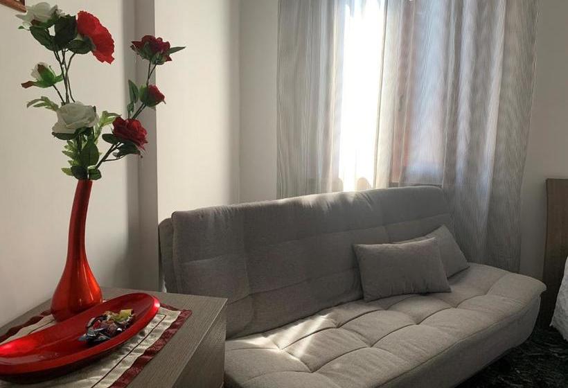 پانسیون Venice Martina's Home