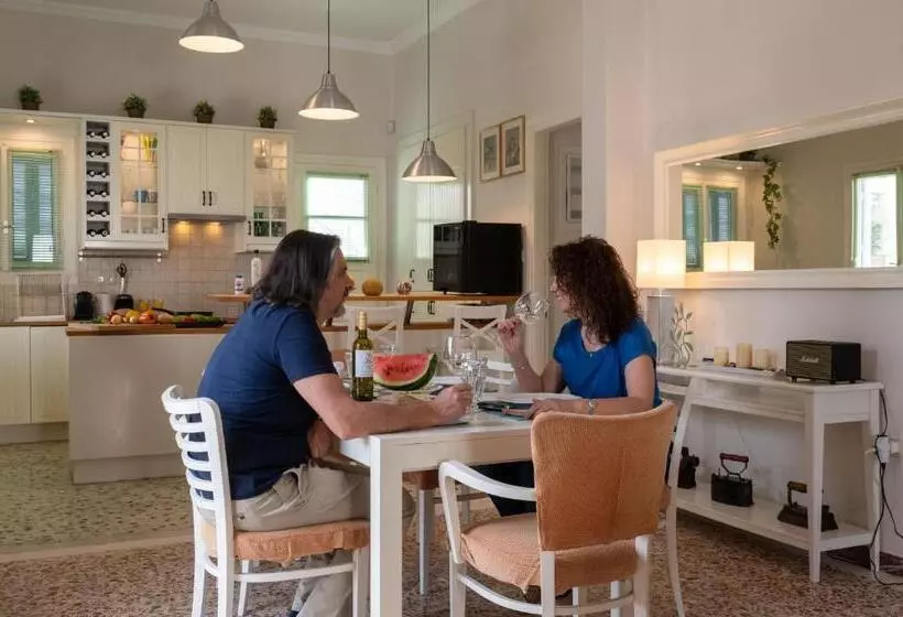 The Mansion   Kalamata Mediterranean Villas