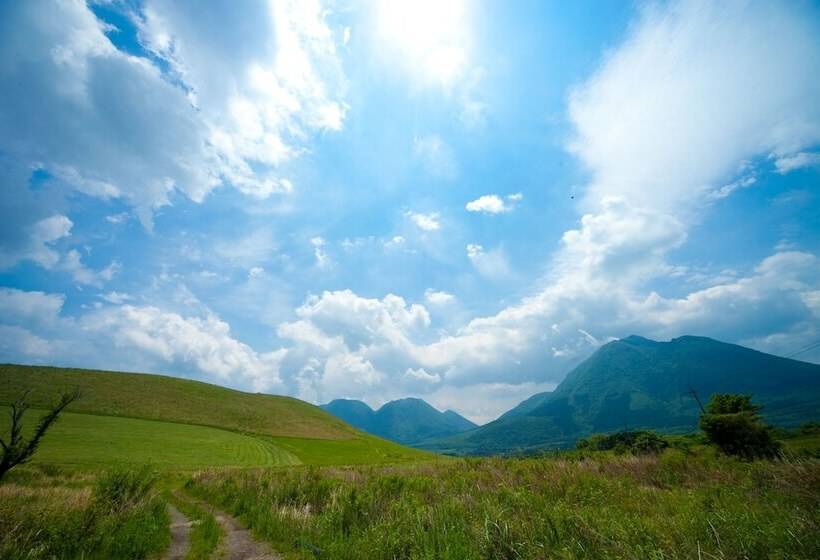 Yufuin Tsukahara Kogen Sanso Donguri