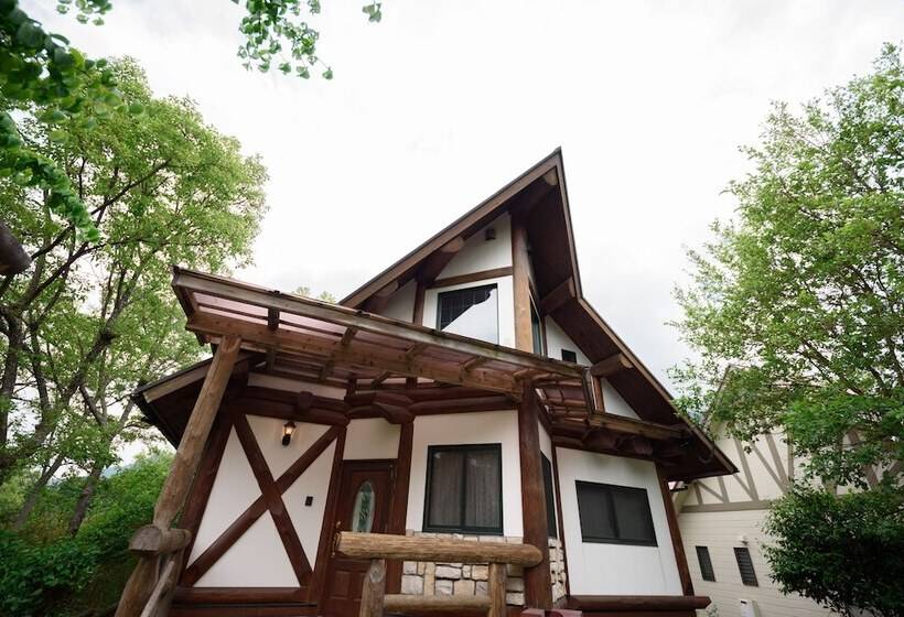 Yufuin Tsukahara Kogen Sanso Donguri