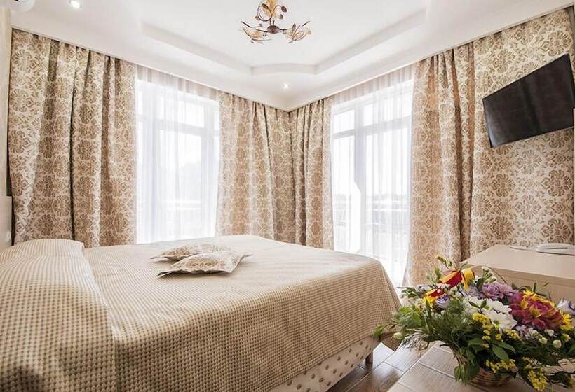 هتل Ahilleon Park Boutique