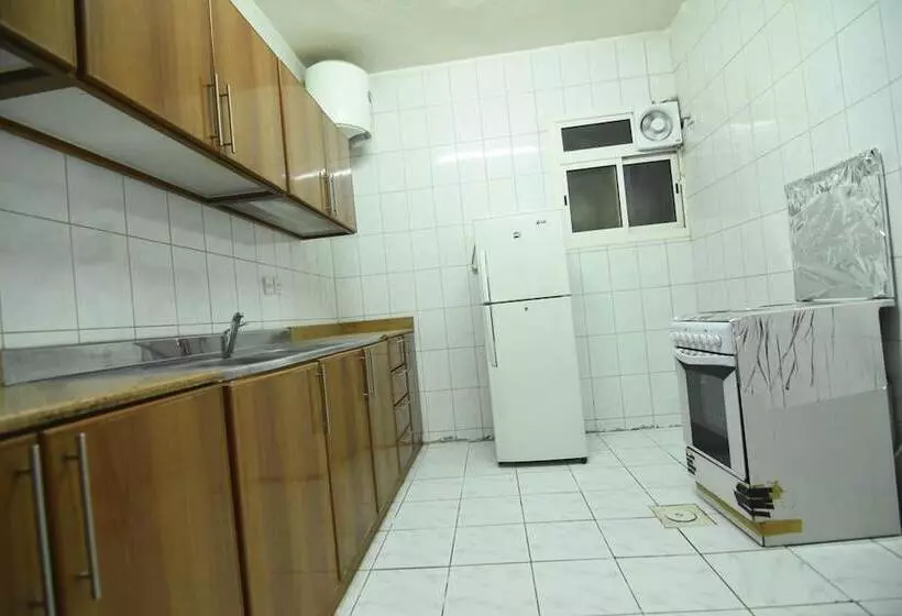 هتل Al Eairy Furnished Apartments Riyadh 5