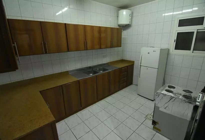 هتل Al Eairy Furnished Apartments Riyadh 5