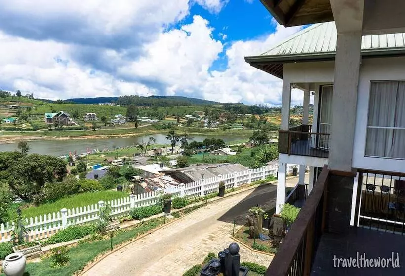 Hotelli Lake View Comfort Bungalow