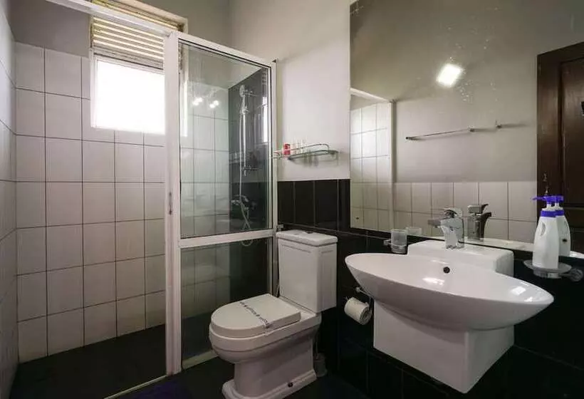 Hotelli Lake View Comfort Bungalow