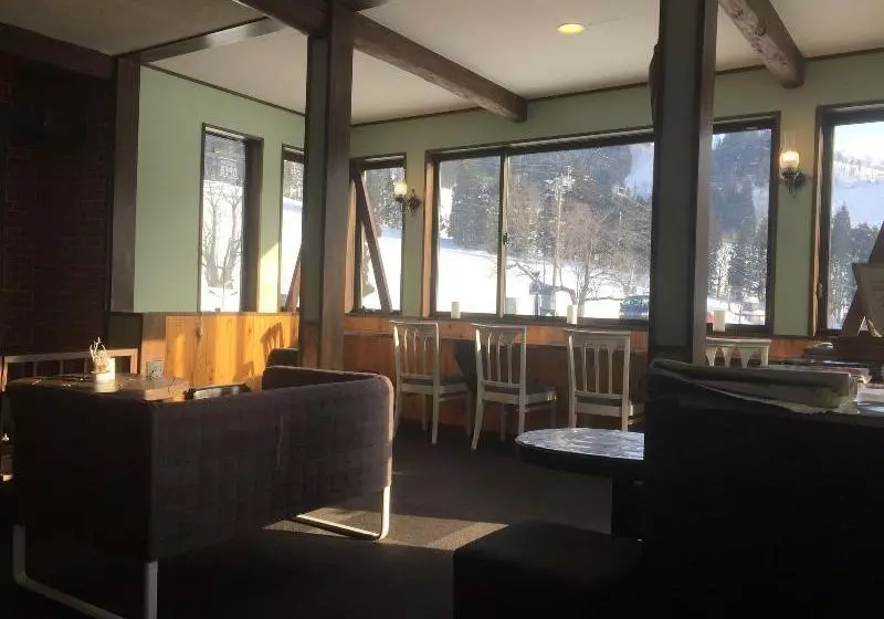 Hotelli Lodge Hahnenkamm
