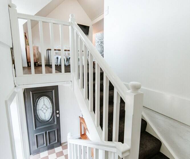 Отель The Berry Inn