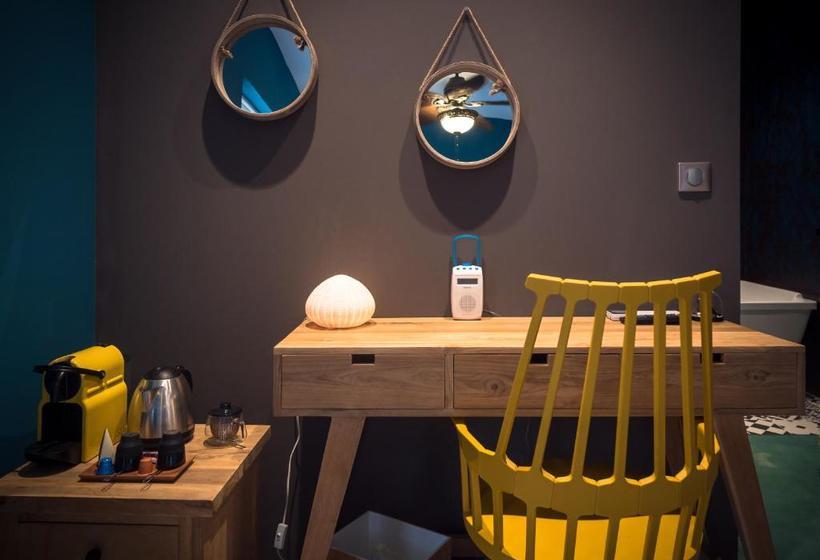 פנסיון La Maison De Clementine