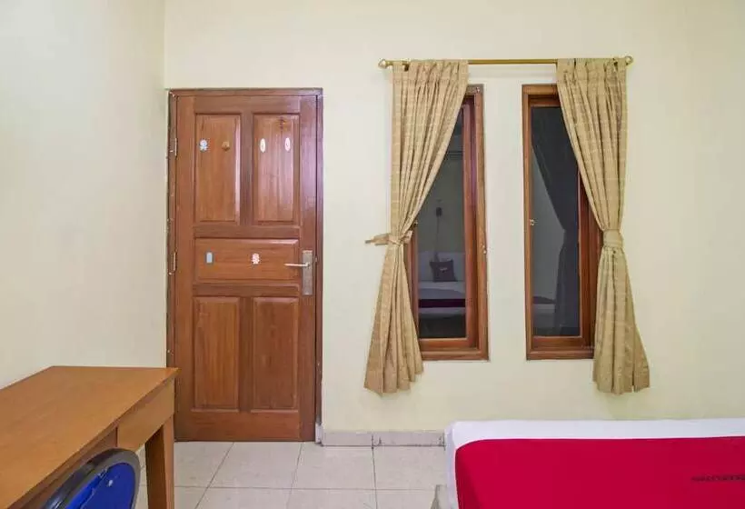 ペンション Reddoorz Plus Near Ciputra World Kuningan 2