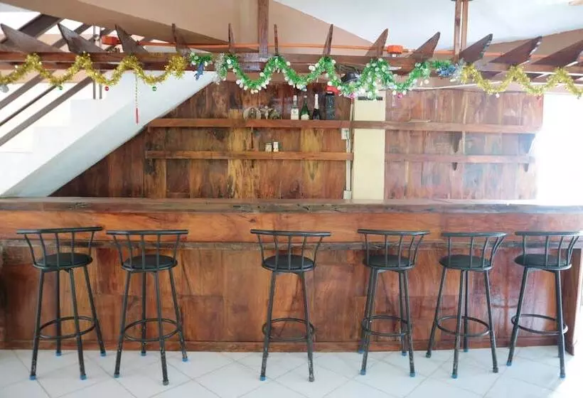 Centillo Travellers Inn