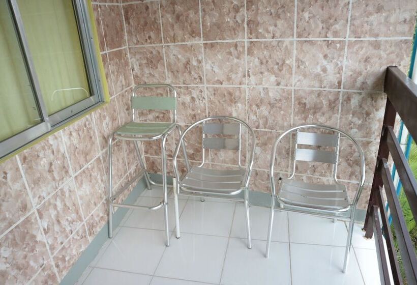 Centillo Travellers Inn