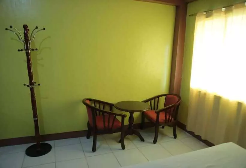 Centillo Travellers Inn