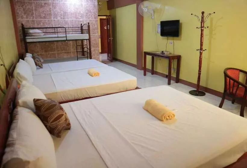 Centillo Travellers Inn