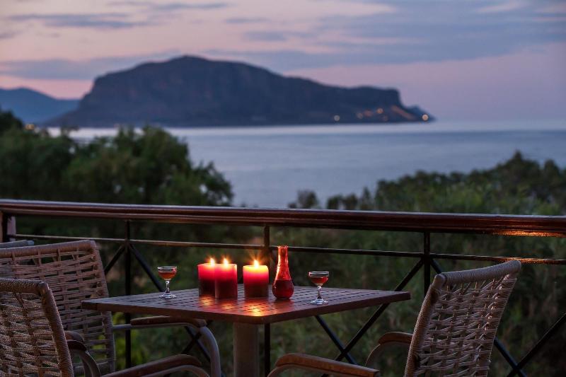 בית מלון כפרי Iris Beach