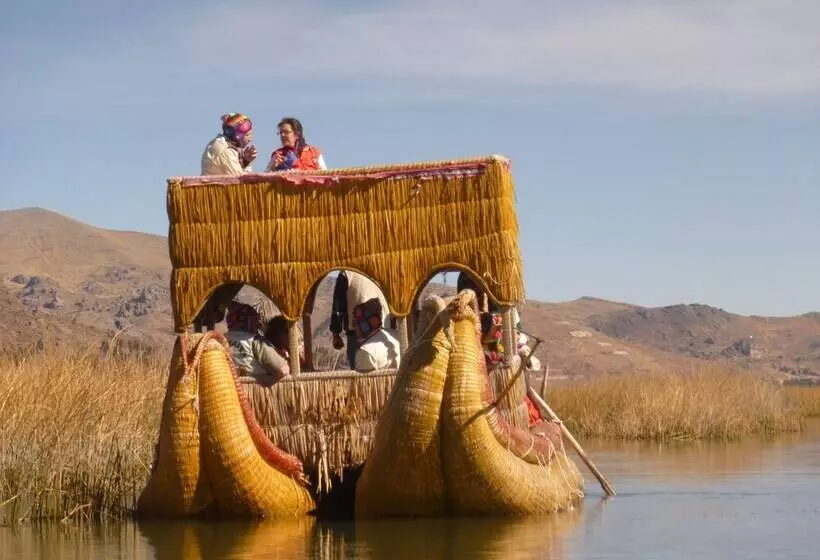 ホテル Uros Tupirmarka
