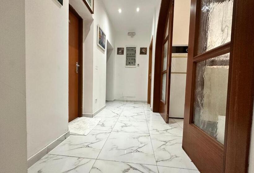 پانسیون Dream Holiday