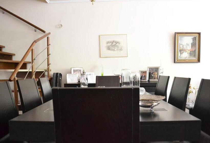 ペンション Veggie Garden Athens B&b