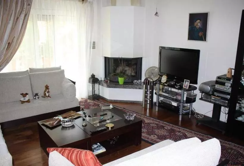 ペンション Veggie Garden Athens B&b