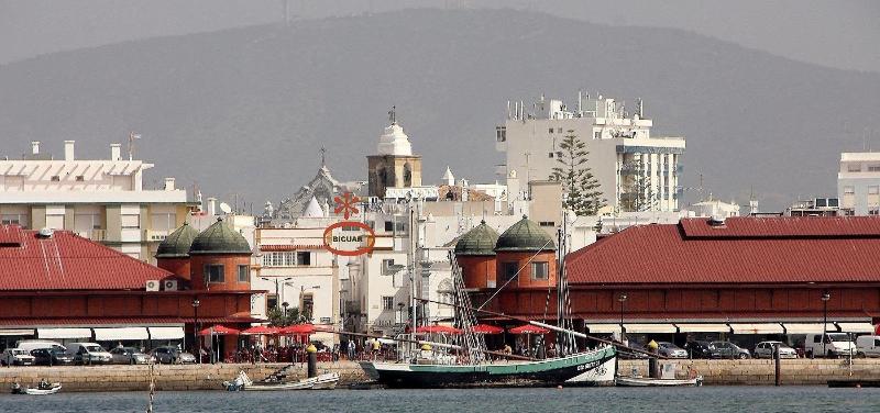 Al   Alojamento Local Pension Bicuar