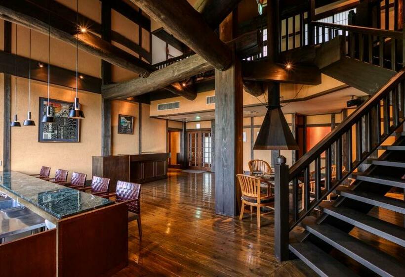 ריוקאן Yufuin Onsen Toshoan