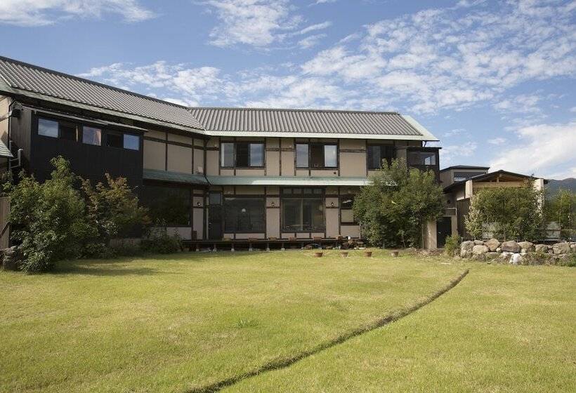 ריוקאן Yufuin Onsen Toshoan