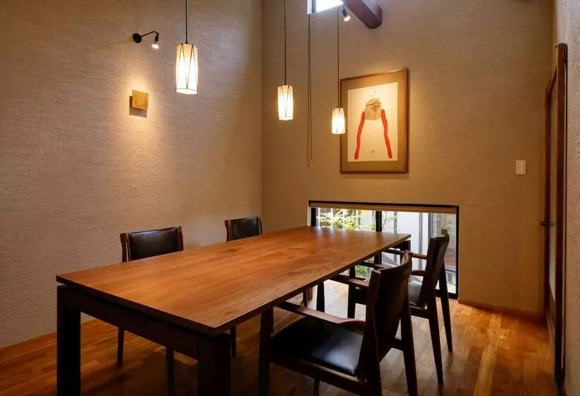 Ryokan Yufuin Onsen Toshoan